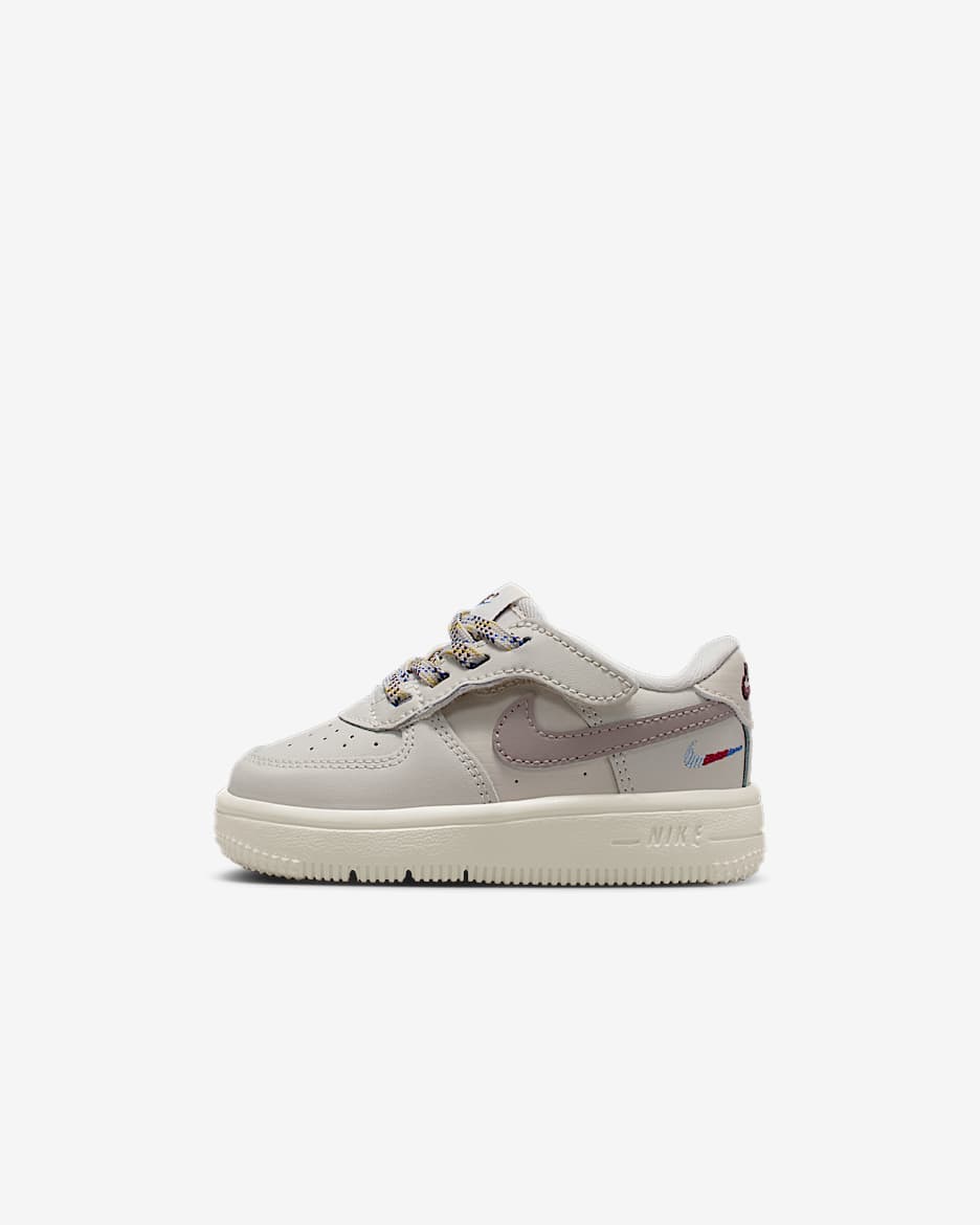 NIKE公式】ナイキ フォース 1 LOW LV8 イージーオン リトル
